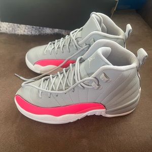 Jordan retro 12 size 6y/ 7.5 women’s